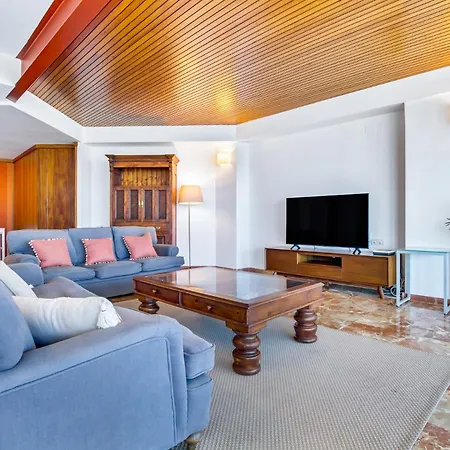 Apartman Alameda De Colon Solo Familias *