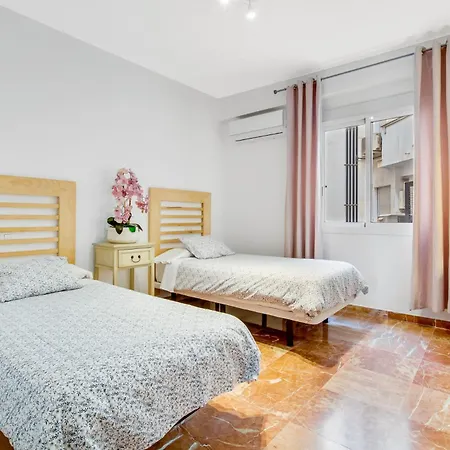 Apartman Alameda De Colon Solo Familias