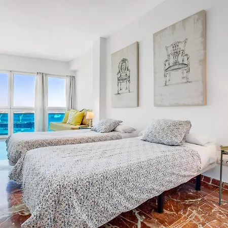 Apartman Alameda De Colon Solo Familias *