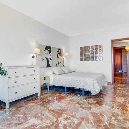 Alameda De Colon Solo Familias Apartment Malaga